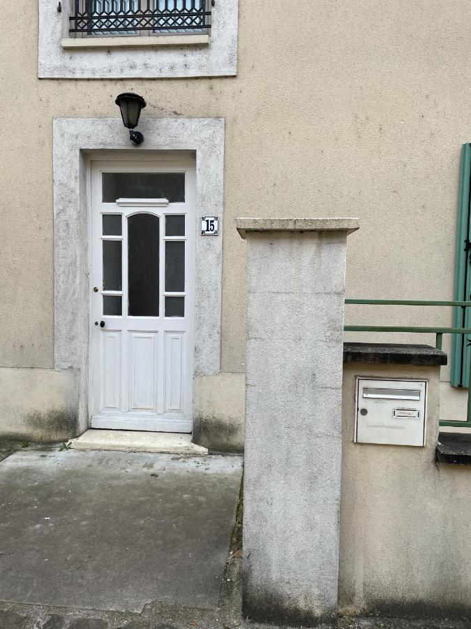T3-Balcon Plein Sud-Acces Direct Au Bord Du Loing Leilighet Moret-sur-Loing Eksteriør bilde